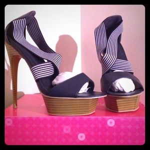 High heel platform open-toed sandals*NEW*