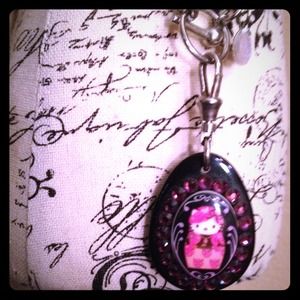 Trains Tarantino Pink Head Hello Kitty Necklace 💕