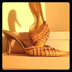 BCBG Gold medium heel, mule.