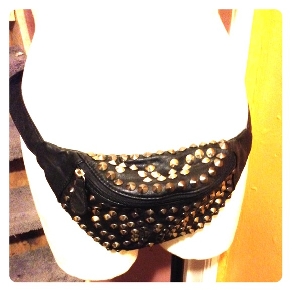 STUDDED LEATHER FANNY PACK