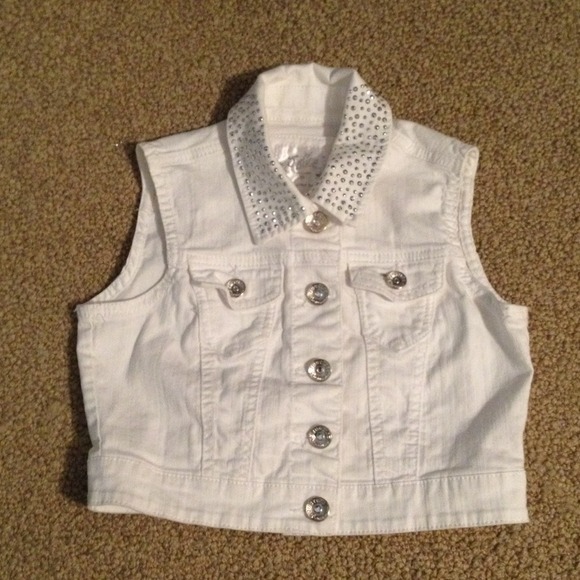 Cute little vest!