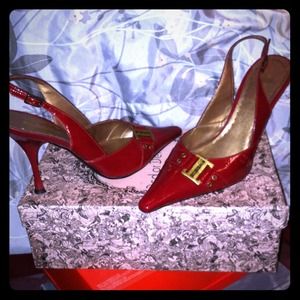 Red BCBGIRLS PUMPS