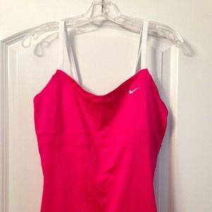 Nike sports tanks - BUNDLE