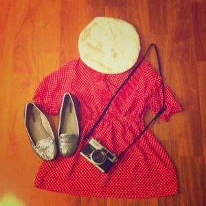 Red poka dot shirt♦️❤️🎈