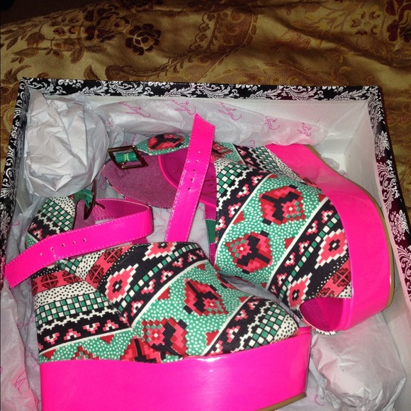 HOT PINK TRIBAL PRINT PEEP TOE WEDGES
