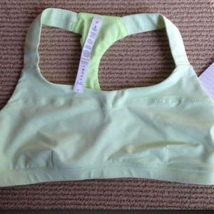 Lululemon run hook me up bra size 12