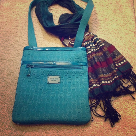 Michael Kors Handbags - Authentic Michael Kors Neoprene Crossbody & scarf