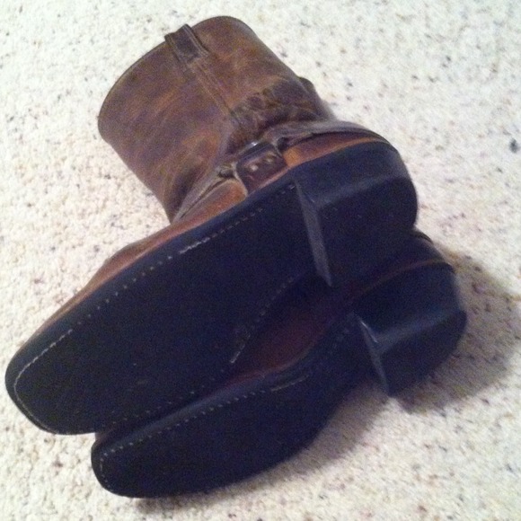 Frye boots, rich brown, size 8.5. - Picture 3 of 4