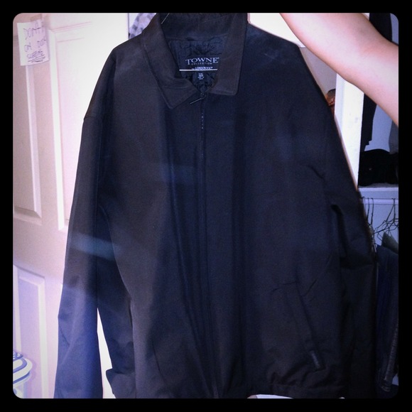 Men's black bomber jacket