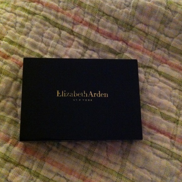 Elizabeth Arden Sueded Browns Eyeshadow