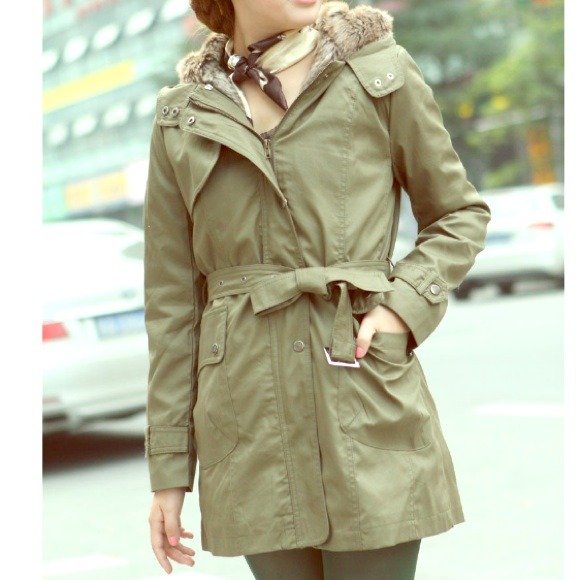 Detachable fur trimmed parka