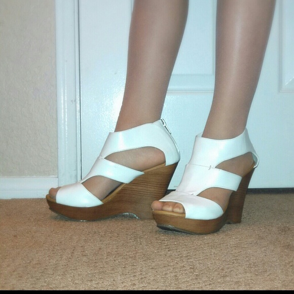 White wedges