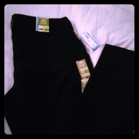 NWT black skinny jeans