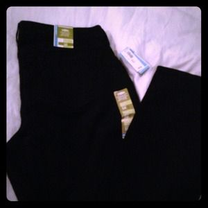 NWT black skinny jeans