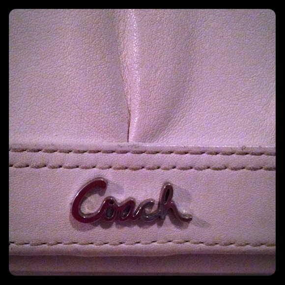 COACH leather wallet - Picture 1 of 4