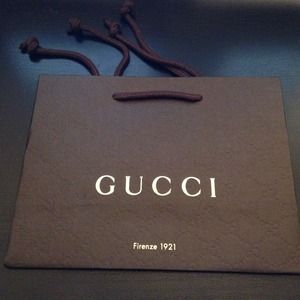 Gucci shopping bag!