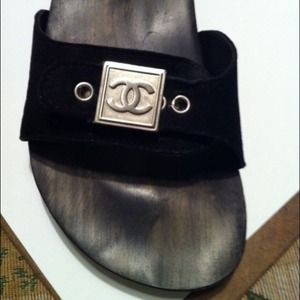 💯% Authentic CHANEL Wooden Mules