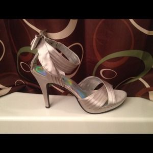 Jasmin Heels
