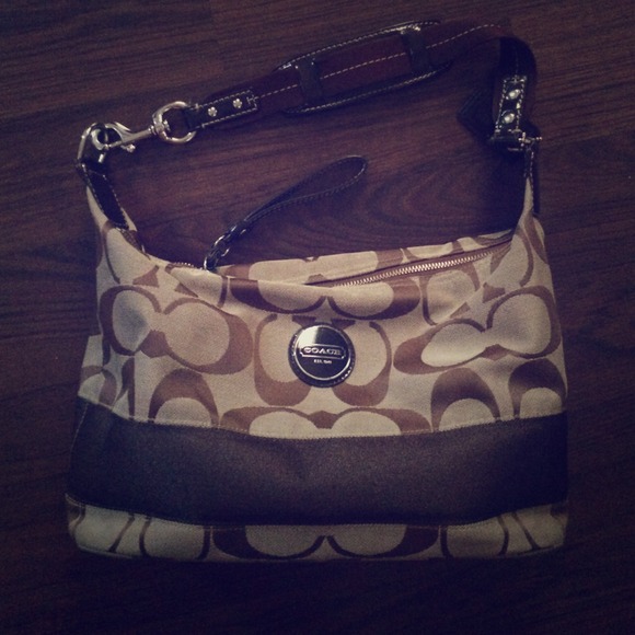 100% Authentic coach handbag **PRICE REDUCED!!**