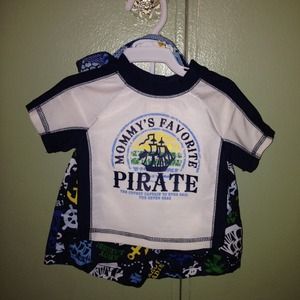 Infant swimming set with beach hat