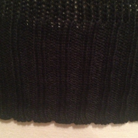 🚫SOLD🚫Black Sweater Top - Picture 3 of 4