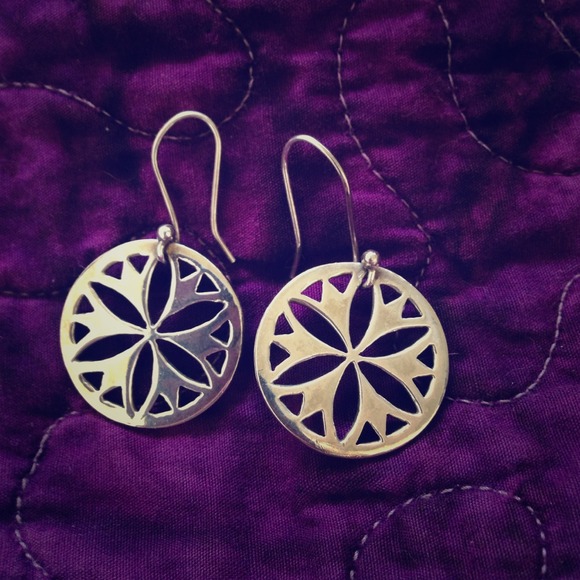 SOLD ❌❌Gates of Charleston Earrings