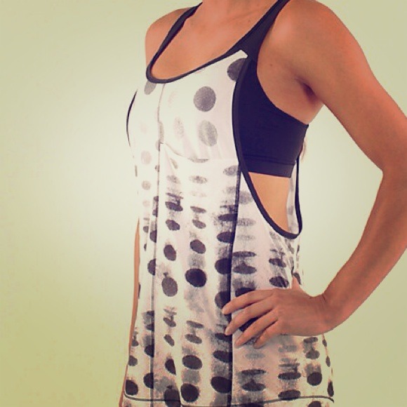 Lululemon run for money top