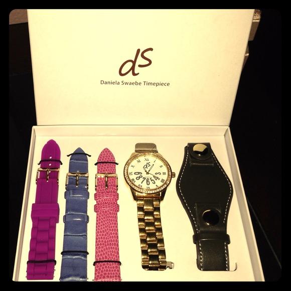 Daniela swab timepiece - Picture 1 of 1