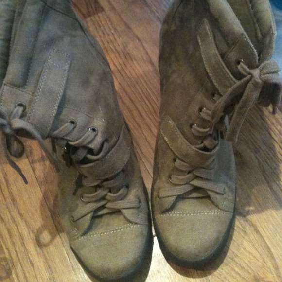 Boot wedges