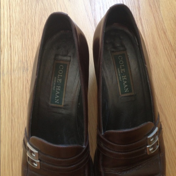 Cole Haan brown heels - Picture 2 of 4