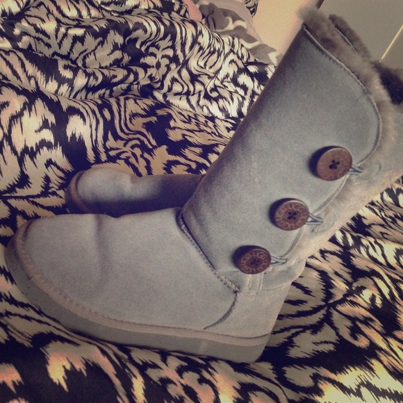 UGG Boots - UGGS