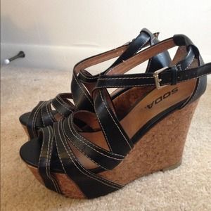 *REDUCTION* Women platform wedges