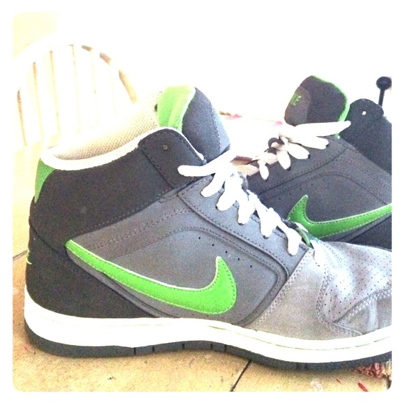 Authentic Nike DUNKS 6.0