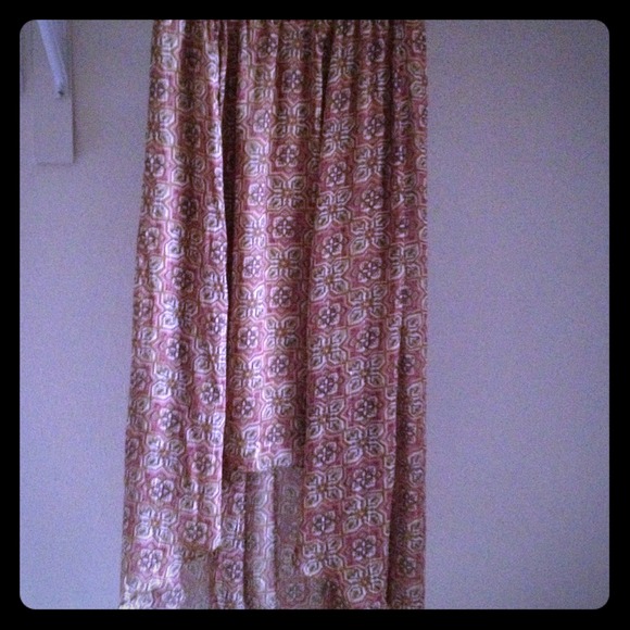 Reserved! Hi-low skirt