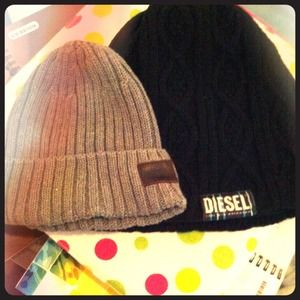 Reduced!! Bundle of two beanies
