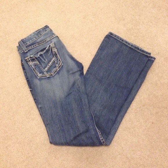 💥SOLD💥 BKE jeans