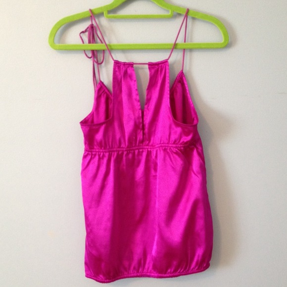 AE fuschia top - Picture 3 of 3