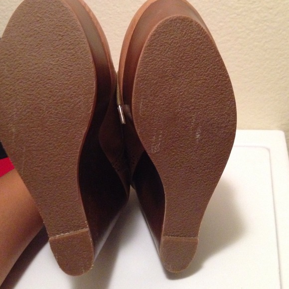 Shoes! - Picture 3 of 4