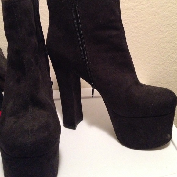 Platforms! - Picture 2 of 3