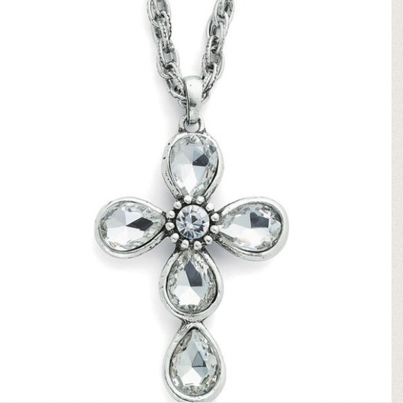βοΈBUNDLEDβοΈStunning Large CrystalCross Necklace - Picture 3 of 4