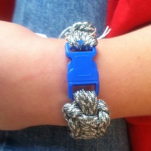 Small paracord bracelet