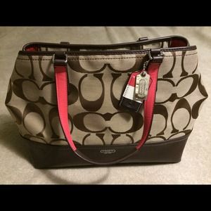 AUTHENTIC COACH HANDBAG TOTE
