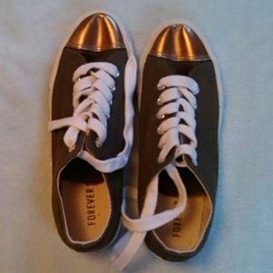 Never worn forever 21 sneakers