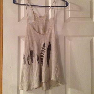 Brandy Melville leaf tank. Loose for.