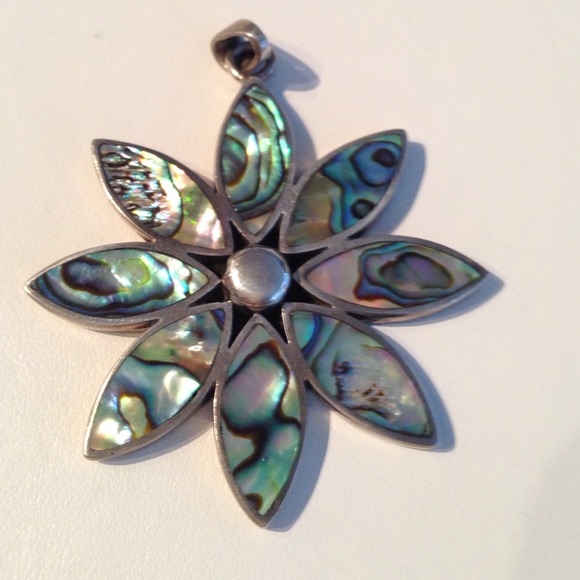 **SOLD** Abalone shell pendant & bracelet BUNDLE