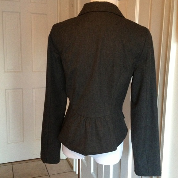 Arden B  3-button Jacket - Picture 2 of 2