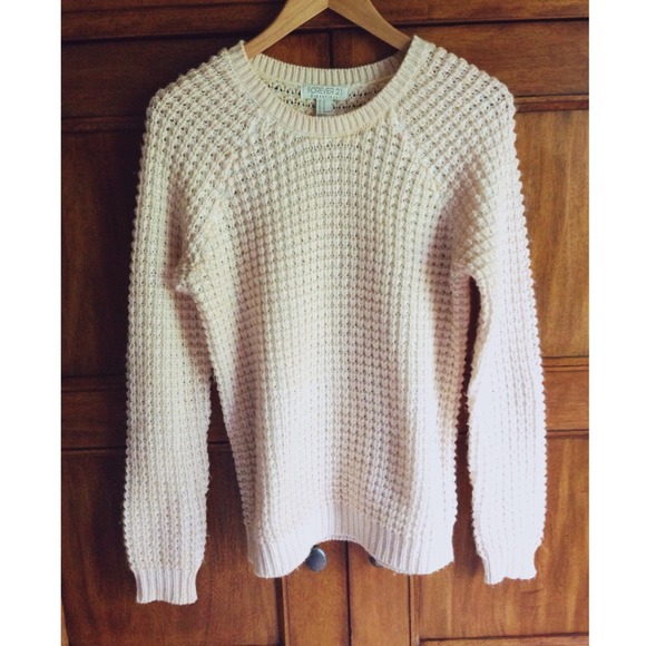 Forever 21 Sweaters - Light Pink Sweater