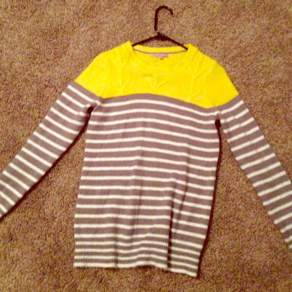 😊😊😊😊Gap knit striped sweater, size SM