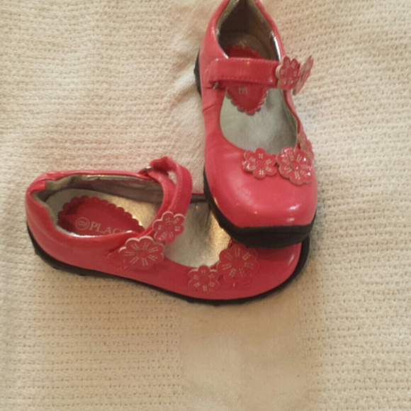 🚫 SOLD IN BUNDLE 🚫 Hot Pink Toddler Shoes