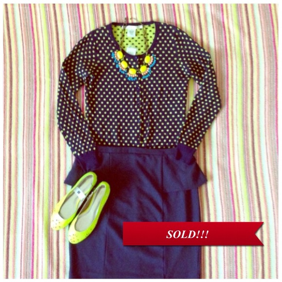 SOLD in bundle! Chartreuse & navy polka dot cardi